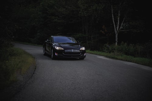 MOS管對(duì)于電動(dòng)車(chē)逆變器起到舉足輕重的作用，不容忽視！